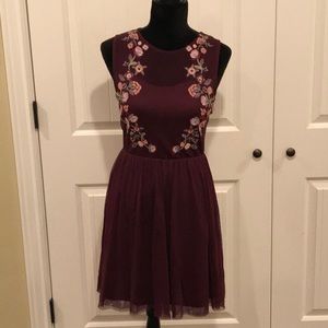 Super cute dress!